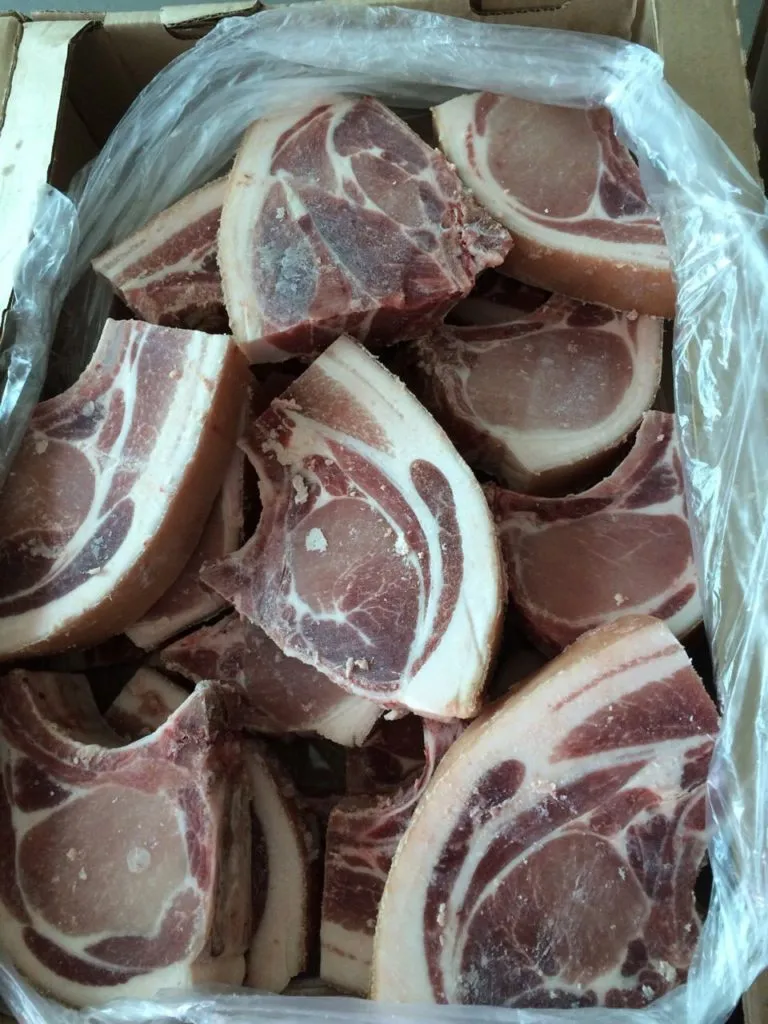 фотография продукта Свинина стейк, корейка, ребро 165 рублей